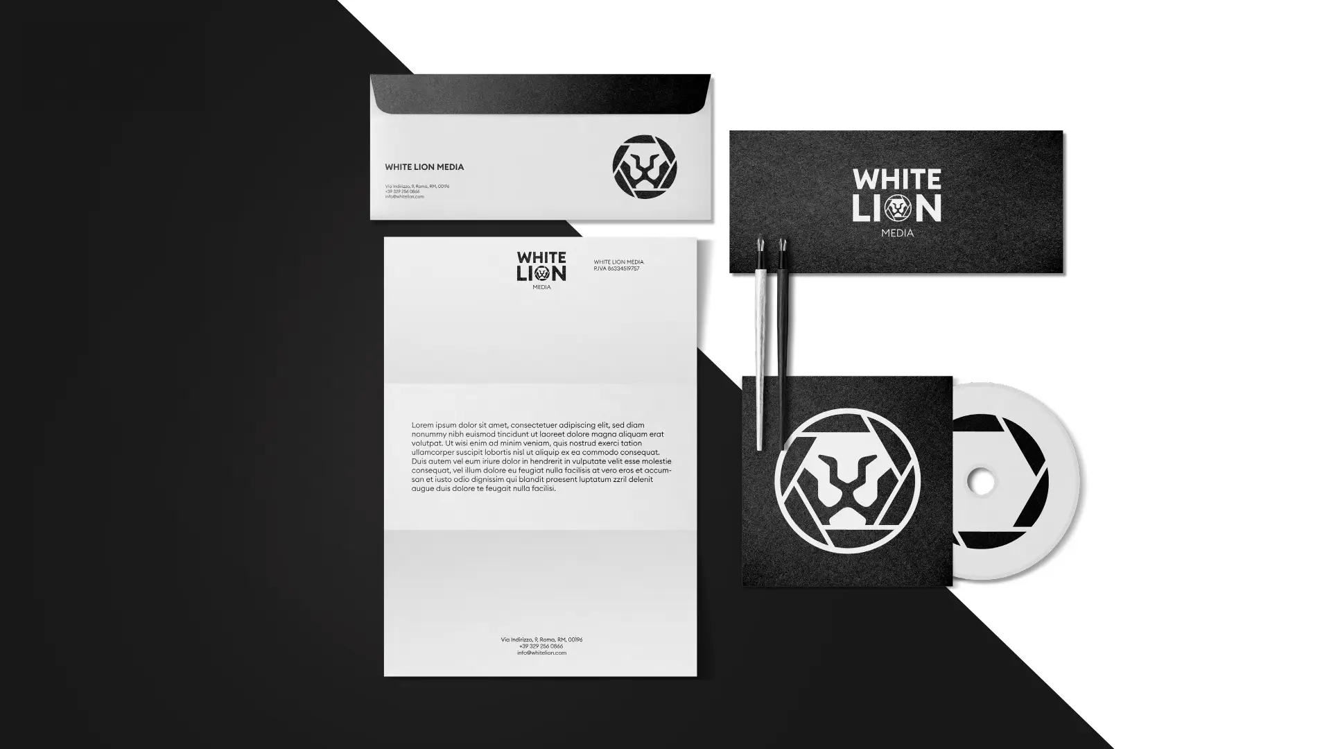 Declinazione della brand identity di White Lion su merchandising: busta, carta intestata, penne e cd